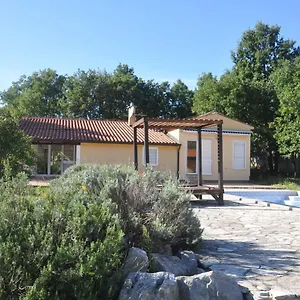 https://villa-hannah.in-istria.net