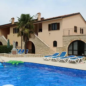 https://holiday-home-mateo.in-istria.net